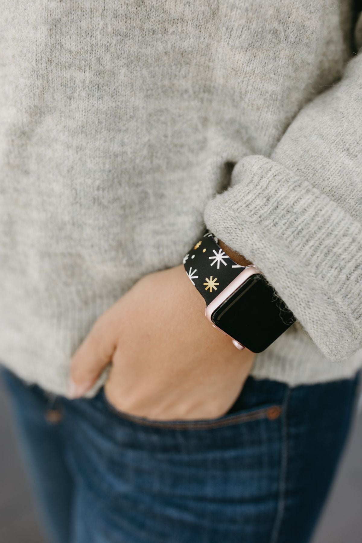 Black Gold Snowflake Apple Watch Band